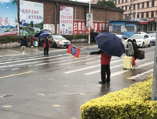 已處理13  古勞中學(xué)教師、家長義工護(hù)學(xué).jpg